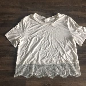 Aritzia Wilfred ivory crop lace t-shirt